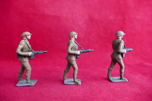 Figurine Soldat Mitrailleur DCA – Époque WW1 Ou WW2, Matière Plastique Souple