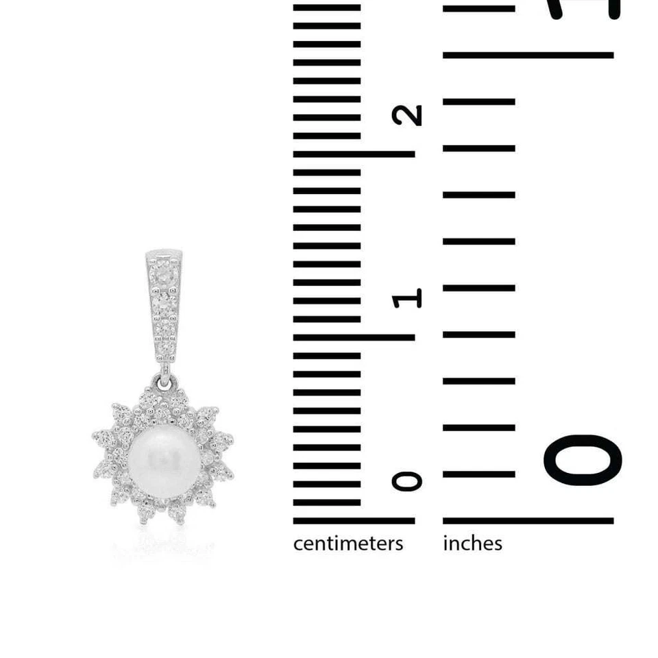 Colgante de oro blanco de 14 k con halo de perlas de 0,50 quilates de 0,65" Foto 4 de 4