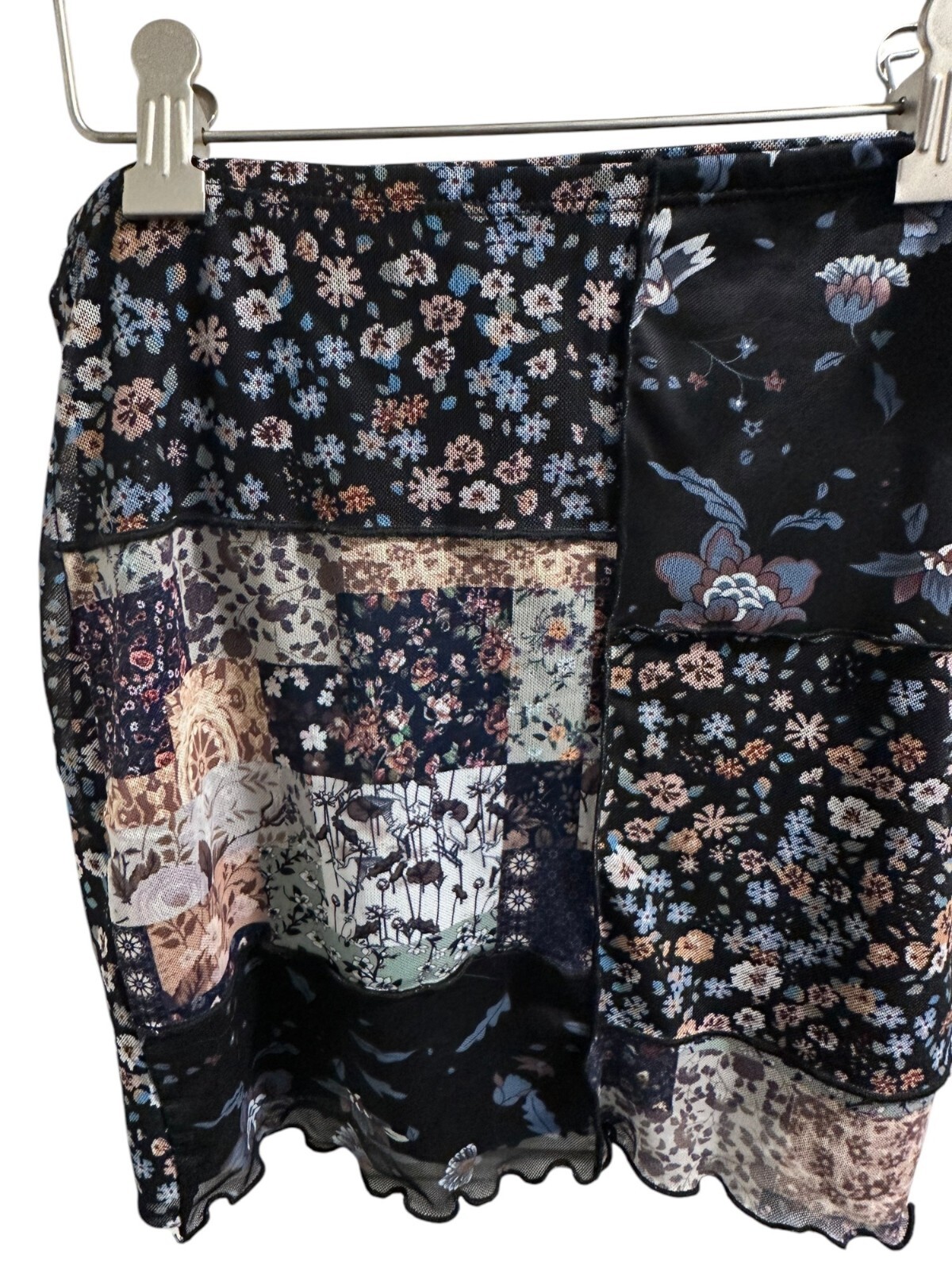 Vintage-Inspired Floral Patchwork Mini-Skirt Wome… - image 3