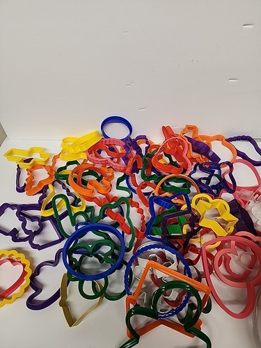 Cookie Cutters Plastic & Metal Alphabet Numbers Animals Holiday  Shapes 130+Pcs  - Picture 10 of 12