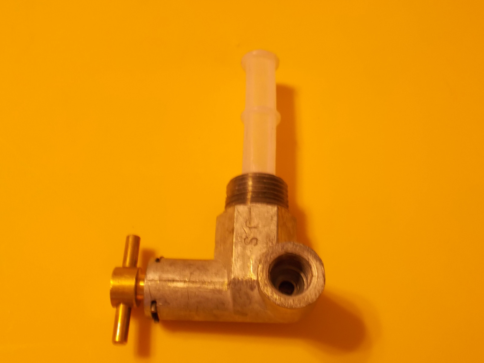 Massey Ferguson 1851653M91 Fuel Tank Shut Off Valve 158 165 255 2640