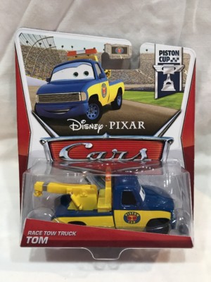 カーズ、マテル、ミニカー、チャーリー、トウ　トラック　トム DISNEY PIXAR CARS TOW TRUCK TOM-CHARLIE CHECKER-MARLON 