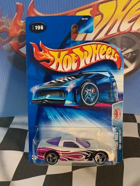 Hot Wheels 2004 Pride Rides 196 1997 Corvette Chevrolet White 3sp
