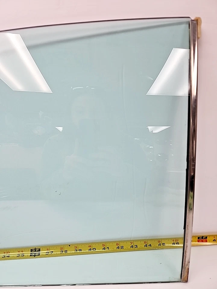 Used OEM GM Right-Hand Quarter Window 1968-1972 Pontiac Lemans / GTO (DG199) - Image 4 of 4