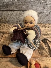 Vintage Knitting Gramma Cloth with Basket 