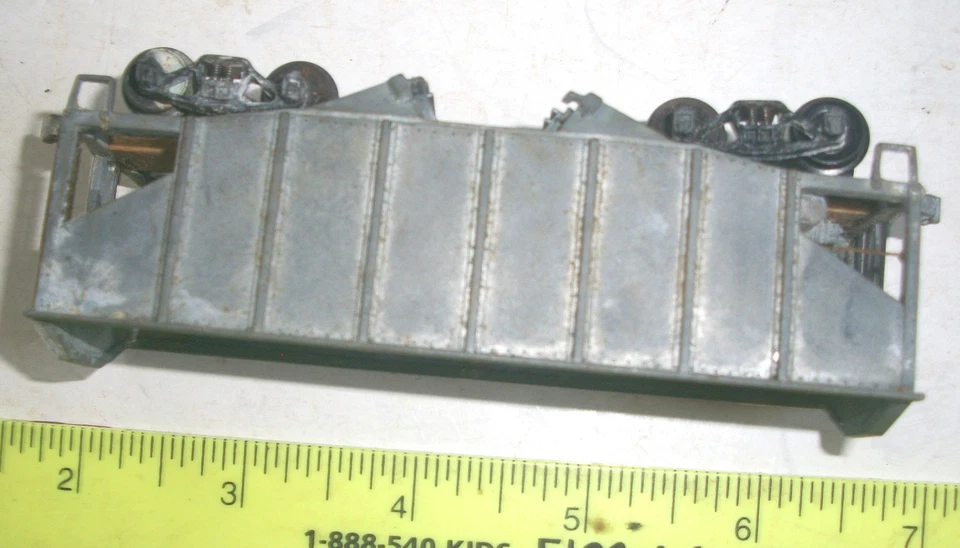 老式 2 Bay Hopper 黄铜带士兵接头、弹簧卡车、固定关节耦合器 — 第 4/4 张图片