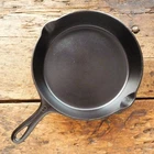 Vintage GRISWOLD Cast Iron SKILLET Frying Pan # 8 SMALL BLOCK LOGO - Ironspoon