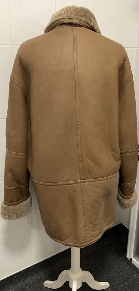 ABRIGO VINTAGE PIEL DE OVEJA CAMEL PARA HOMBRE TALLA XL 54 CON CUELLO DE PIEL Y PUÑOS...IMPRESIONANTE Foto 4 de 4