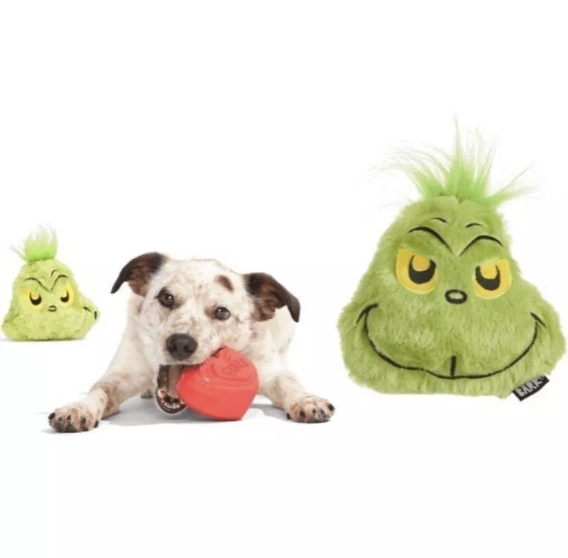 Dog hotsell grinch toy