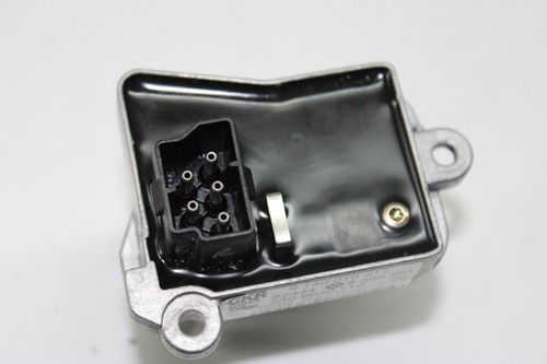 2004 BMW X5 (E53) - REAR AC BLOWER MOTOR RESISTOR 8369561 - Picture 5 of 6