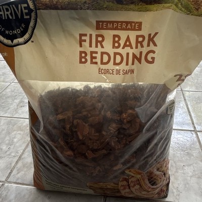 Thrive Temperate Fir Bark Bedding Reptile Substrate, Fir Bark Bedding 12 qt