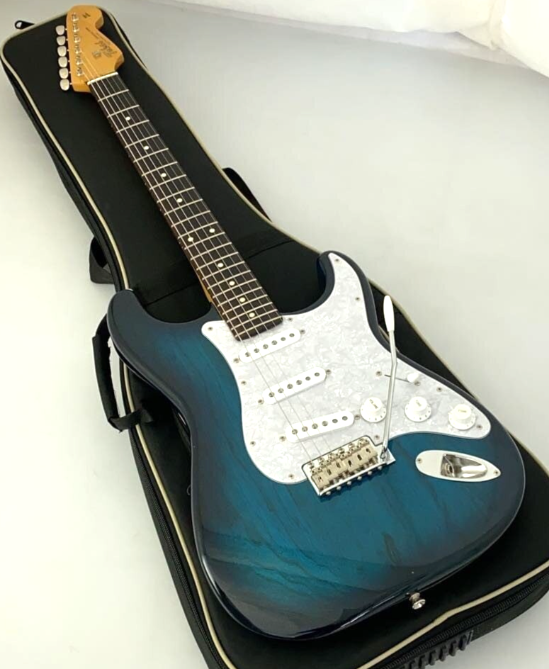 Tokai Goldstar Sound Stratocaster Guitar AST-130 Blue Sunburst