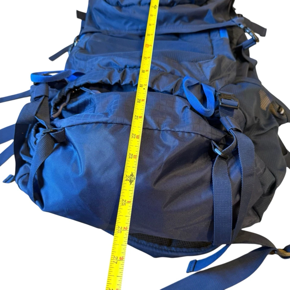 Mochila de caminhada Ozark Trail 65L Stavern com capa de chuva compatível com hidratação - Imagem 4 de 4