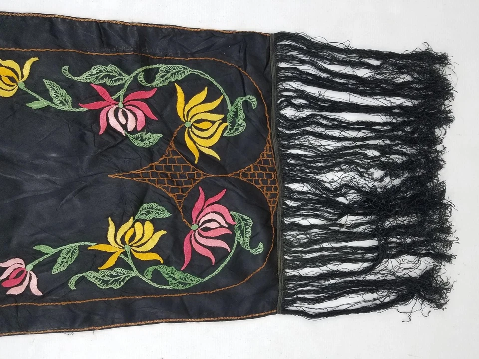 Vintage French Hand Embroidered Floral Fringe Table Runner 126x48cm - Image 3 of 4