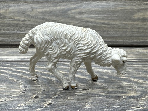 Vintage White Sheep Lamb Plastic Figure Made In Italy - Picture 3 of 6