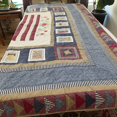 Vintage JCPenney's Home Collection Quilt Freedom Flag Patriotic 84'' x 97''
