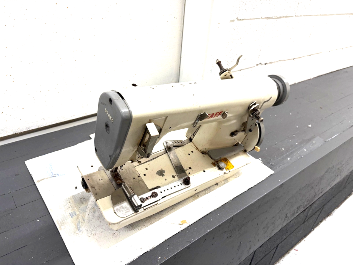 PFAFF 5483 ONE NEEDLE CHAINSTITCH W/ REVERSE INDUSTRIAL SEWING