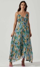 ASTR the Label Pleated Loralee Dress With Chain Straps And Cutout Sz S,