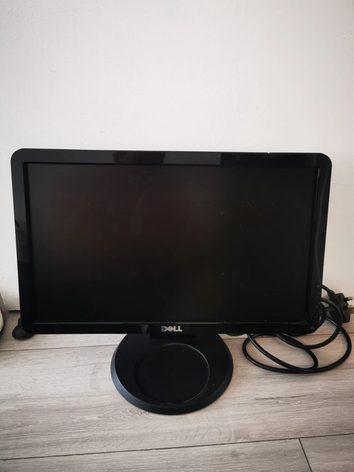 DELL Monitor With Stand - Image 2 of 4