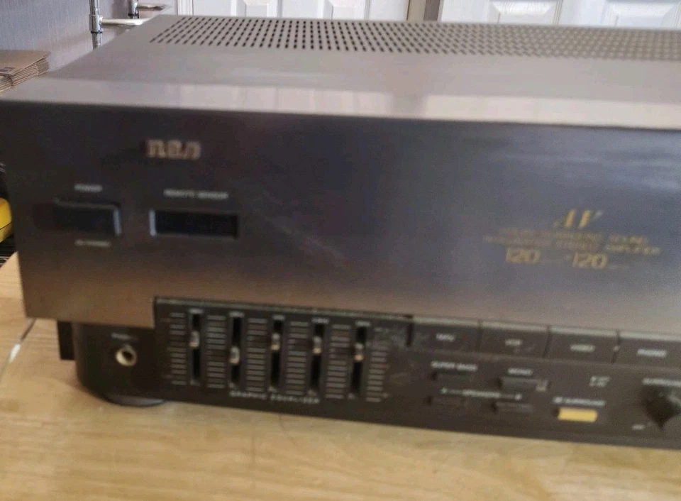 Amplificador estéreo integrado de sonido envolvente Dolby RCA-PA 120-101B-AV probado Foto 2 de 4