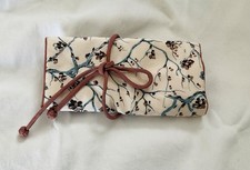 Vintage jewelery travel pack 