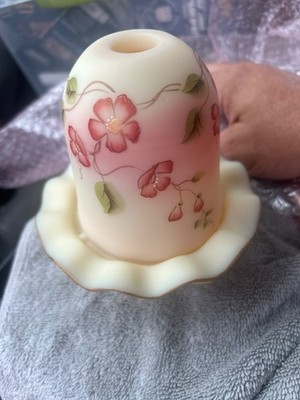 Fenton Burmese GLOWS 2004 Gold Treasures Collection Fairy Lamp Shelley FentonFen