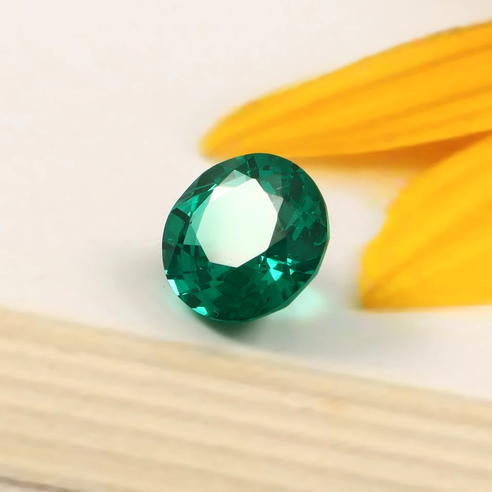 Lab Grown Colombian Hydrothermal Emerald Loose Gemstone Round Cut 11.40 CT - Image 4 of 4