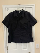 Venezia Women’s Black Button Up Shirt Size 26/28