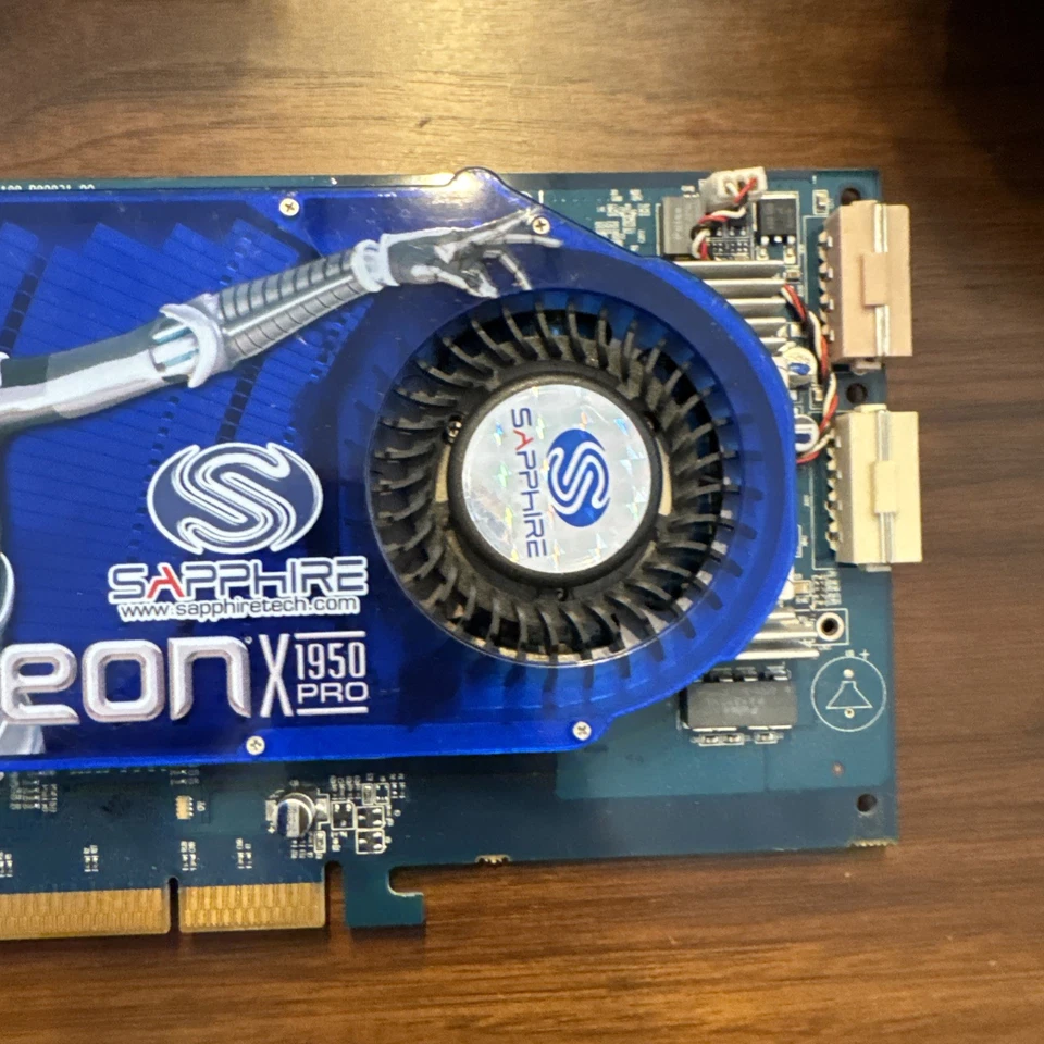 SAPPHIRE ATI RADEON X1950 PRO 512MB 256BIT GDDR3 AGP VIDEO CARD *Untested - Image 3 of 4
