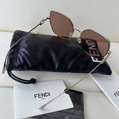 NEW Fendi Eyewear Butterfly Frame Sunglasses Pink 100
