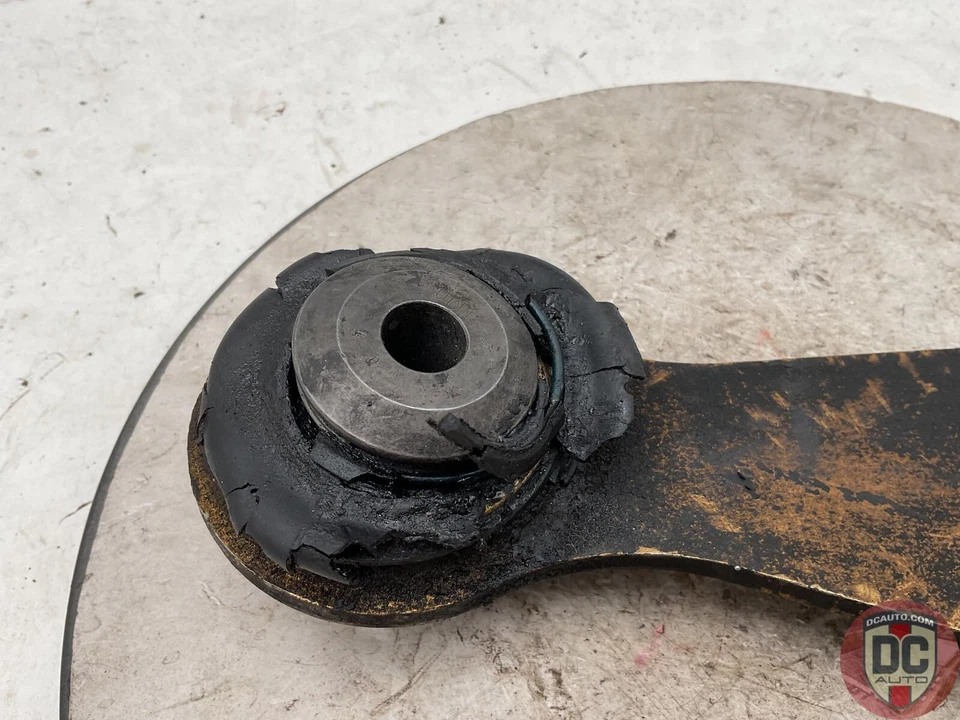 Apoio de suspensão de eixo traseiro 1989-1994 Porsche 911 96433106008 96433106010 124266 - Imagem 2 de 4