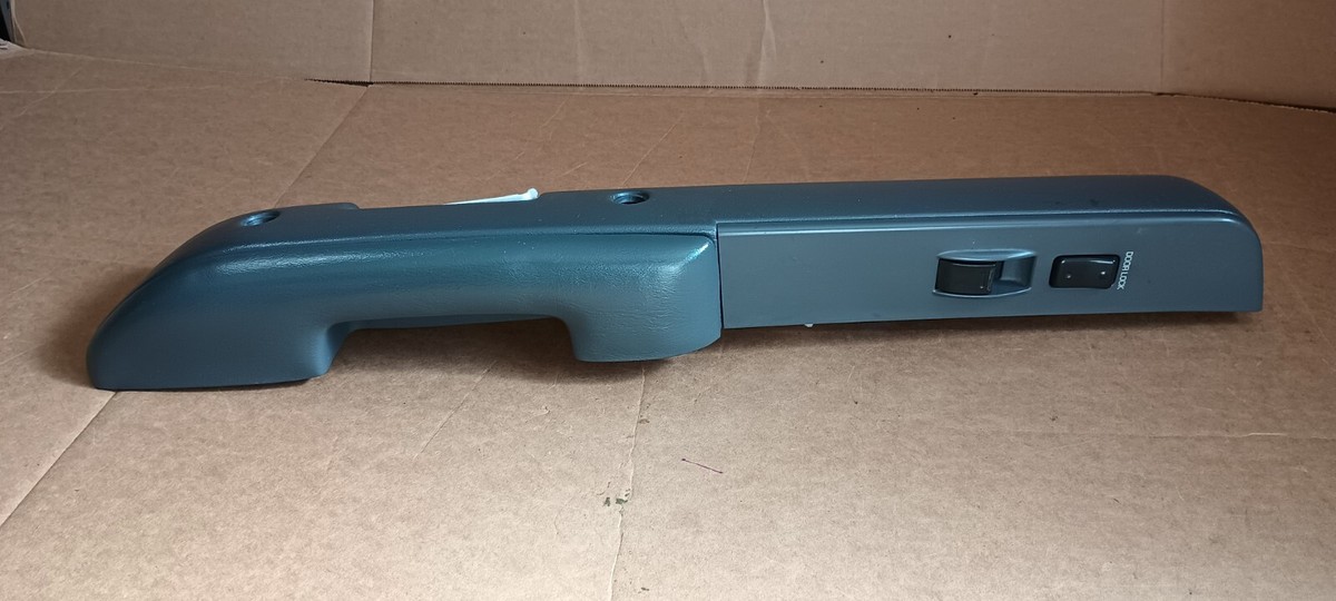 1996 TOYOTA TACOMA SR5 ARM REST WITH POWER WINDOW SWITCH 74210