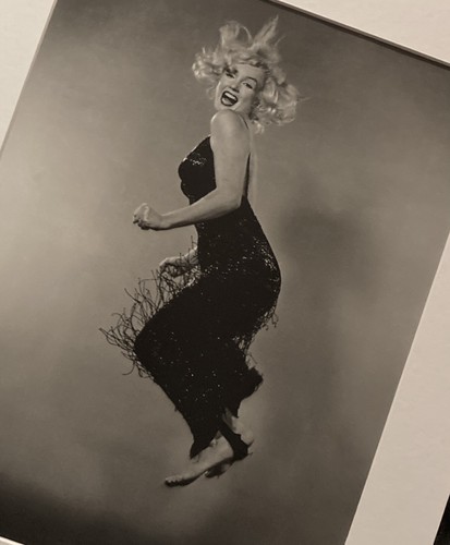 MARILYN MONROE 1959 PHILIPPE HALSMAN Photo Gravure1999 95x12.5 matted 16x20