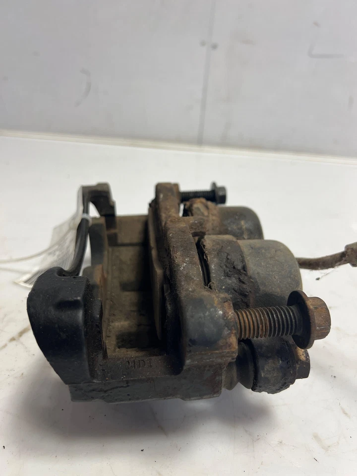 1998 - 2005 雪佛兰 S10 Blazer 前刹车卡钳 LH 发球杆 4x4 仅原始设备制造商 18029754 — 第 2/4 张图片