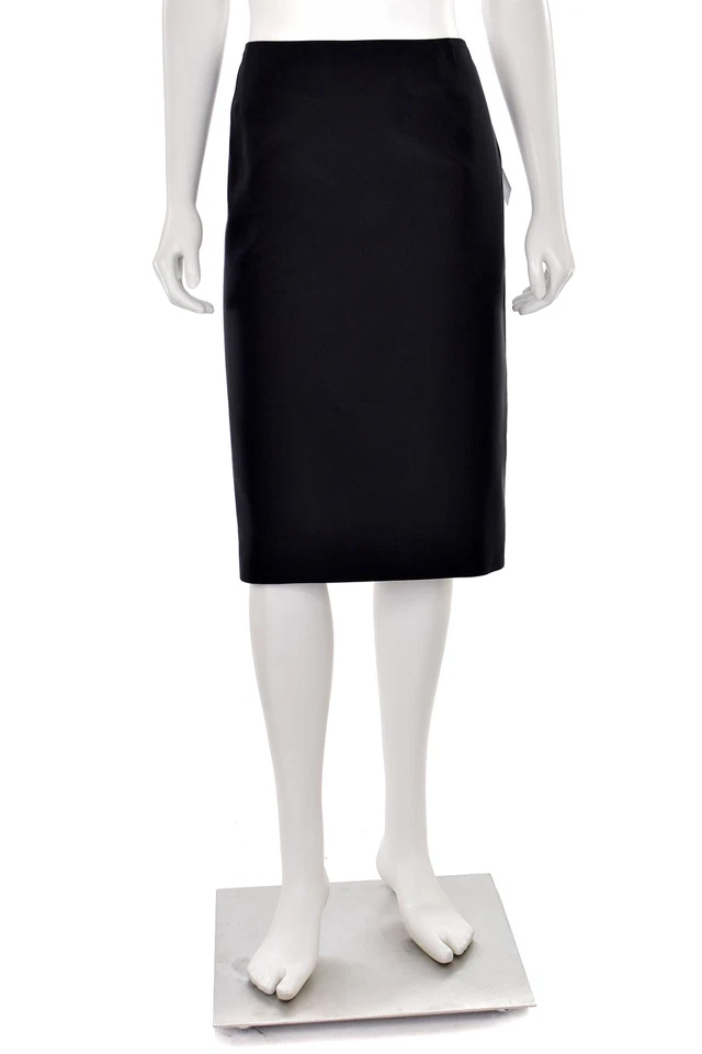 Escada Silk Taffeta Straight Cut Knee Length Pencil Skirt in Black sz 40 DE/8 US - Image 2 of 4