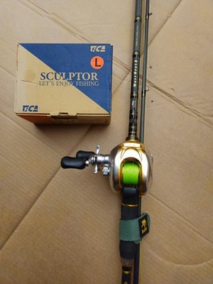 Abu Garcia Mass Beat 2 Tica Sculptor SL 101H Baitcast Set