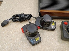 Atari 2600 Console Woody 4-Switch CX-2600 Paddles Joystick Power Supply Trigger