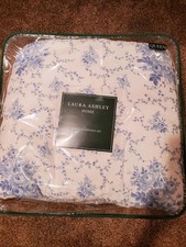Vintage Laura Ashley "Sophia" Queen Size Reversible Comforter W/ 2 Pillow Shams