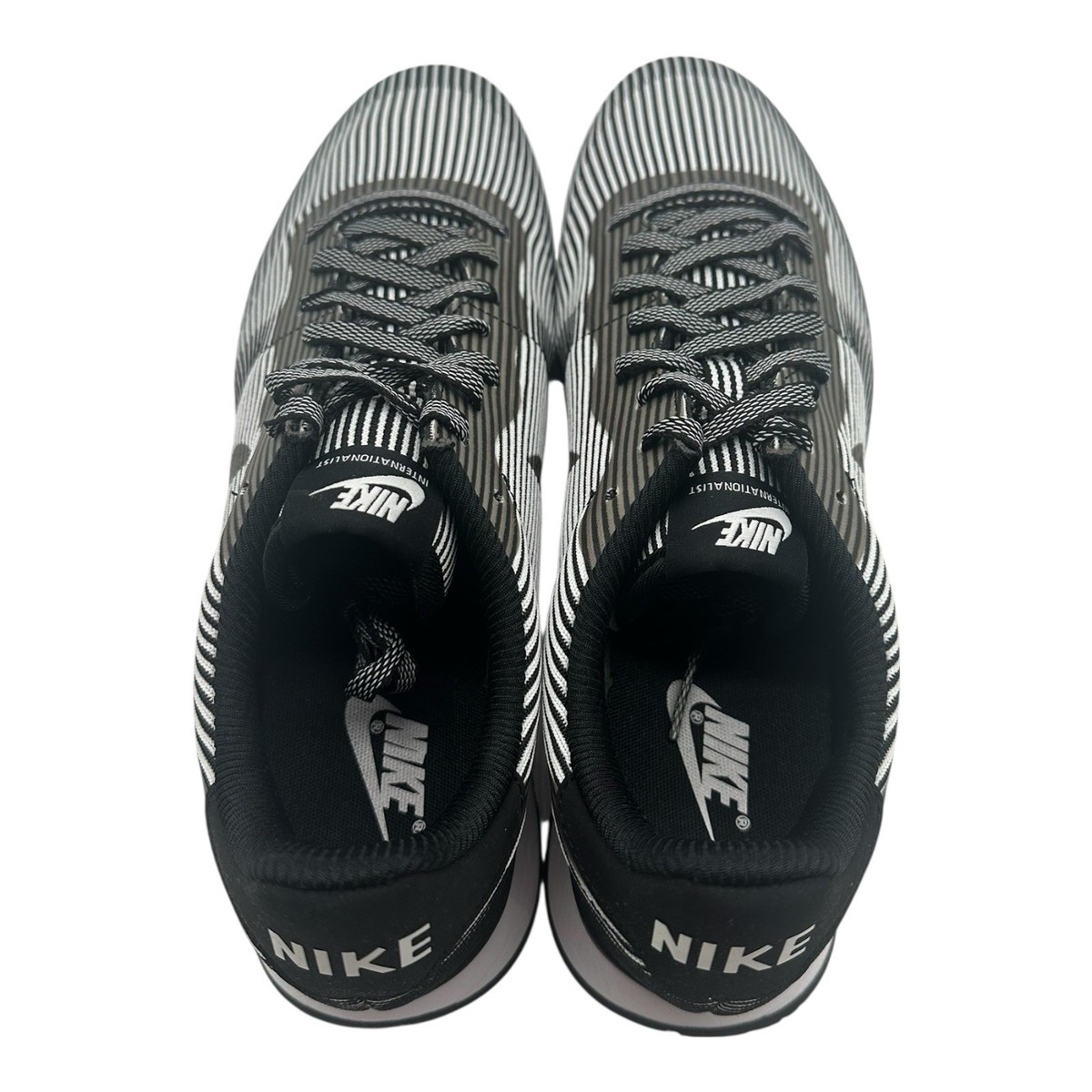 Nike Internationalist KJCRD Jacquard M QS Running Shoes Mens  display picture 2