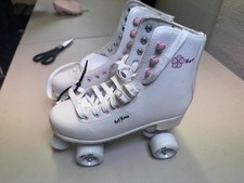 Hot Tuna Roller Skates UK 6 EU 39 White Pink Quad Retro Skating Boots