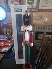 NIOB Holiday Home 20 Inch Wood Slim Nutcracker