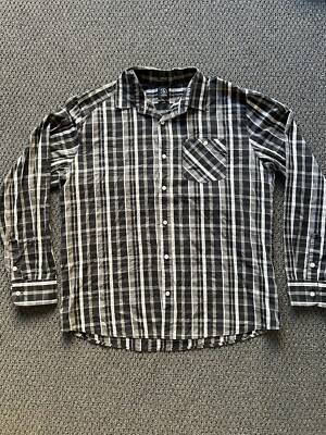 Volcom Button Up Shirt Size XL Mens Black White Plaid Long Sleeve Classic Fit