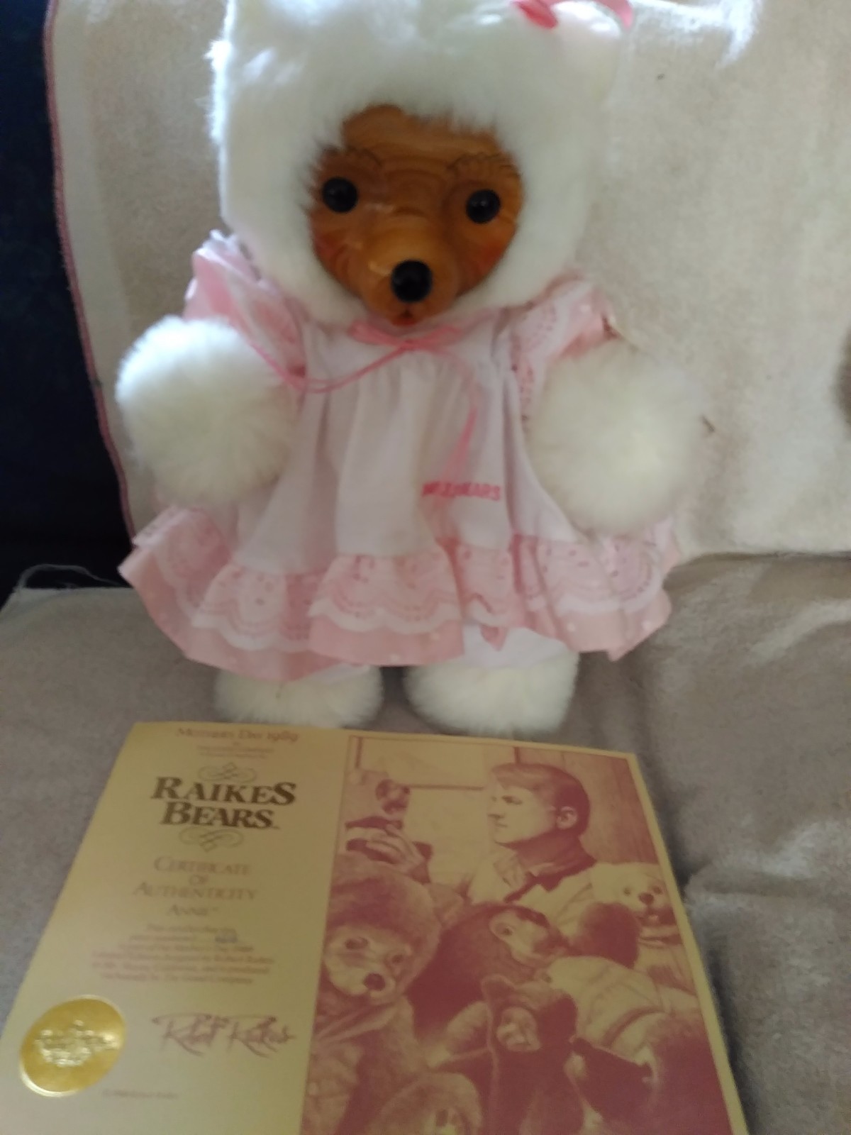 3 Robert Raikes Bears Annie 6616 Jesse 5949 and Camp Grizzly 4567