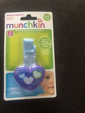 Munchkin Pacifier Attacher Purple Heart
