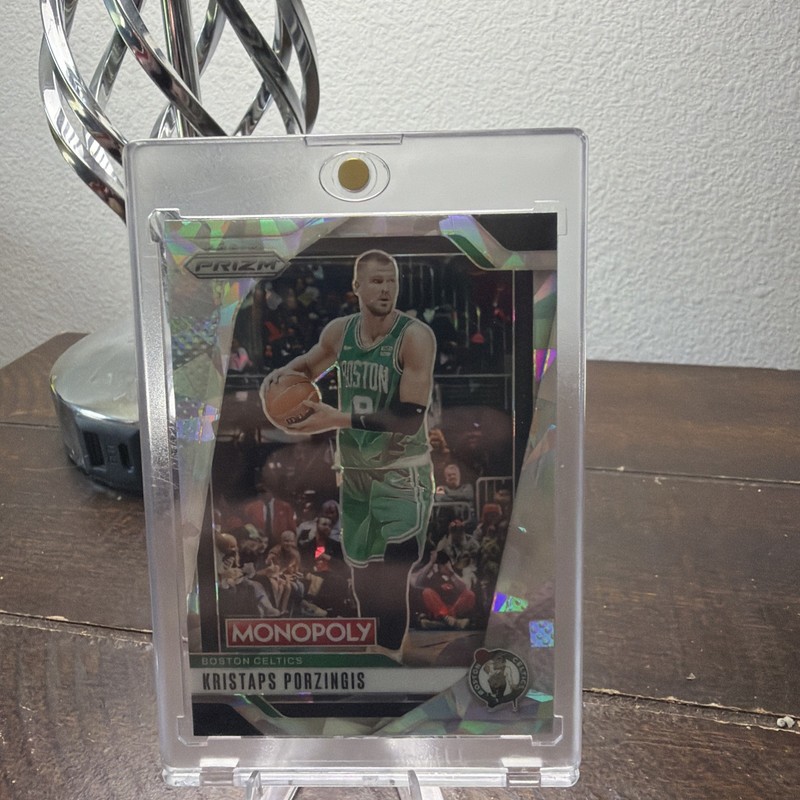 2024-25 Panini Prizm NBA Monopoly Kristaps Porzingis #18 White Cracked Ice SP