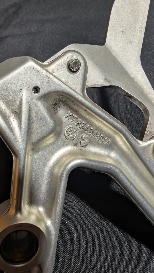 Ducati 959 rearset bracket OEM left side - Image 4 of 4