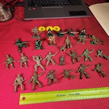 Vintage Plastic Army Men Soldiers Mixed Brands 1/32" approx. 27 Pieces Lot 133