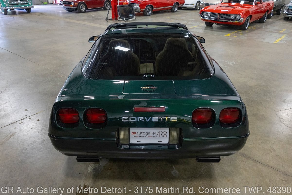 1995 Polo Green Metallic Chevrolet Corvette   | C4 Corvette Photo 6