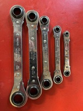 Blue Point Rbz605 5 Pc 12-pt Sae Latch-on 0 Offset Ratcheting Box Wrench Set Blue Point Rbz605 5 Pc 12-pt Sae Latch-on 0 Offset Ratcheting Box Wrench Set