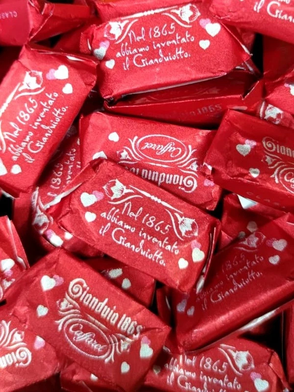 LINDT CIOCCOLATINI SFUSI CAFFAREL GIANDUIOTTI ROSSI 300 GR